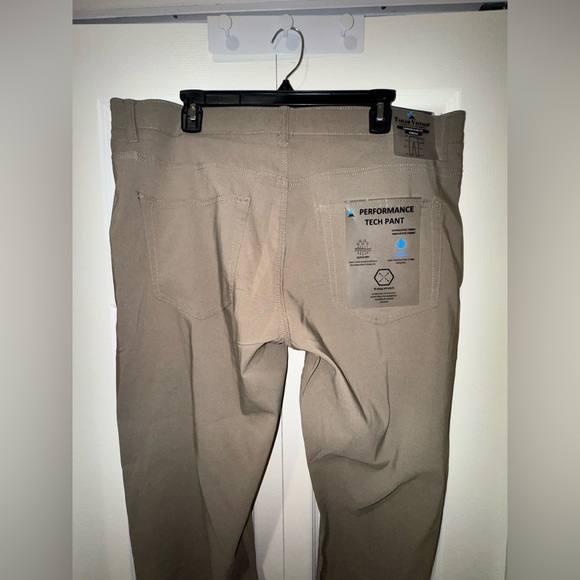 Tailor Vintage Canaan Conn orig Perfo. Tech Pants Size 38x30 Mushroom. NWT - Picture 6 of 9